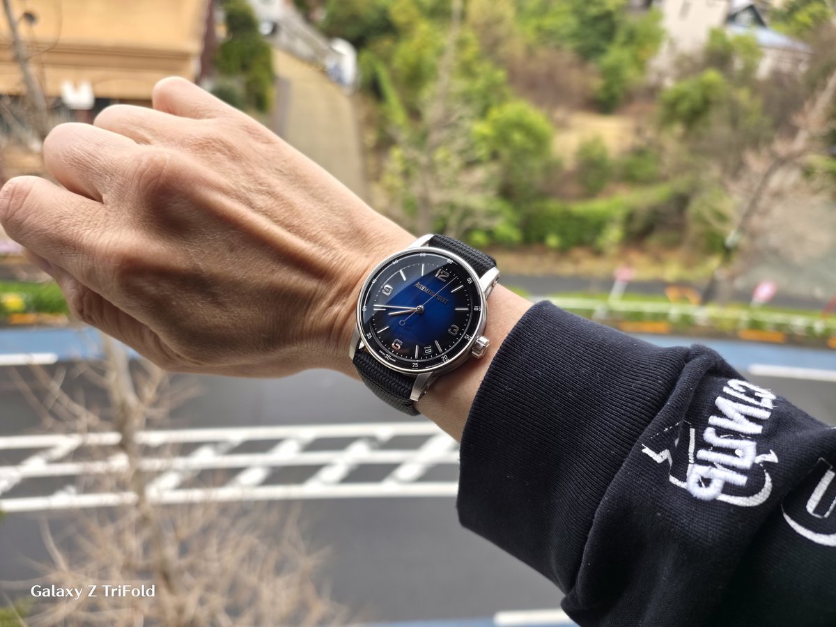 loewe0220's tweet image. みなさん、
おはようございます🙋‍♂

Yeah!!! めっちゃホリデーーー!!!
（☝ ՞ਊ ՞）☝（☝ ՞ਊ ՞）☝（☝ ՞ਊ ՞）☝
#Code1159
#audemarspiguet