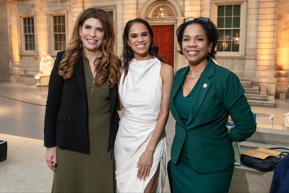 CM Kamillah Hanks tweet media