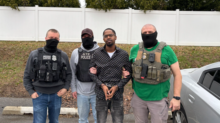 David Burks; 데이비드 벅스; デビッド・バークス; 大卫·伯克斯 tweet media