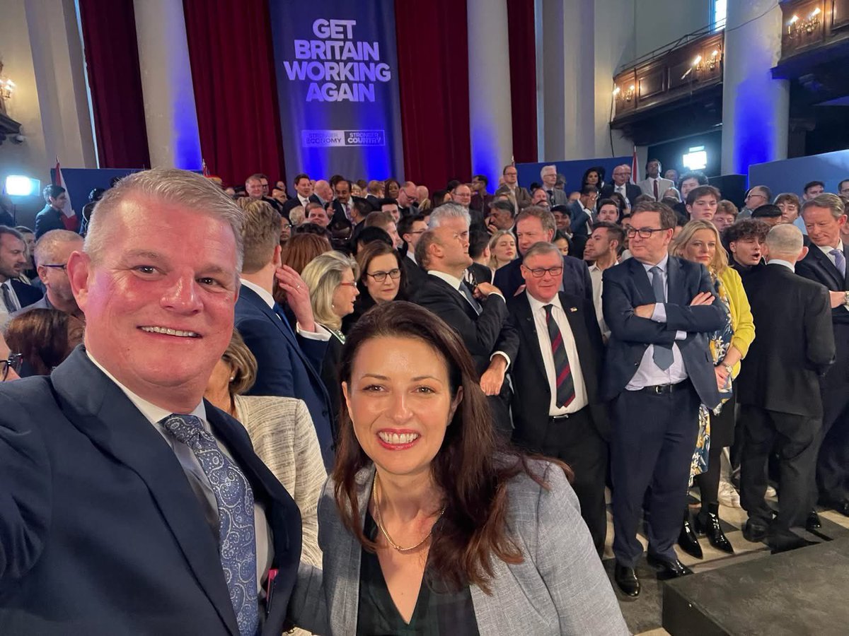 Stuart Andrew tweet media