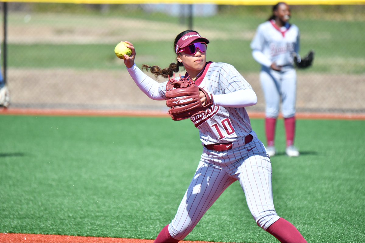 Hawk Softball 🥎 tweet media