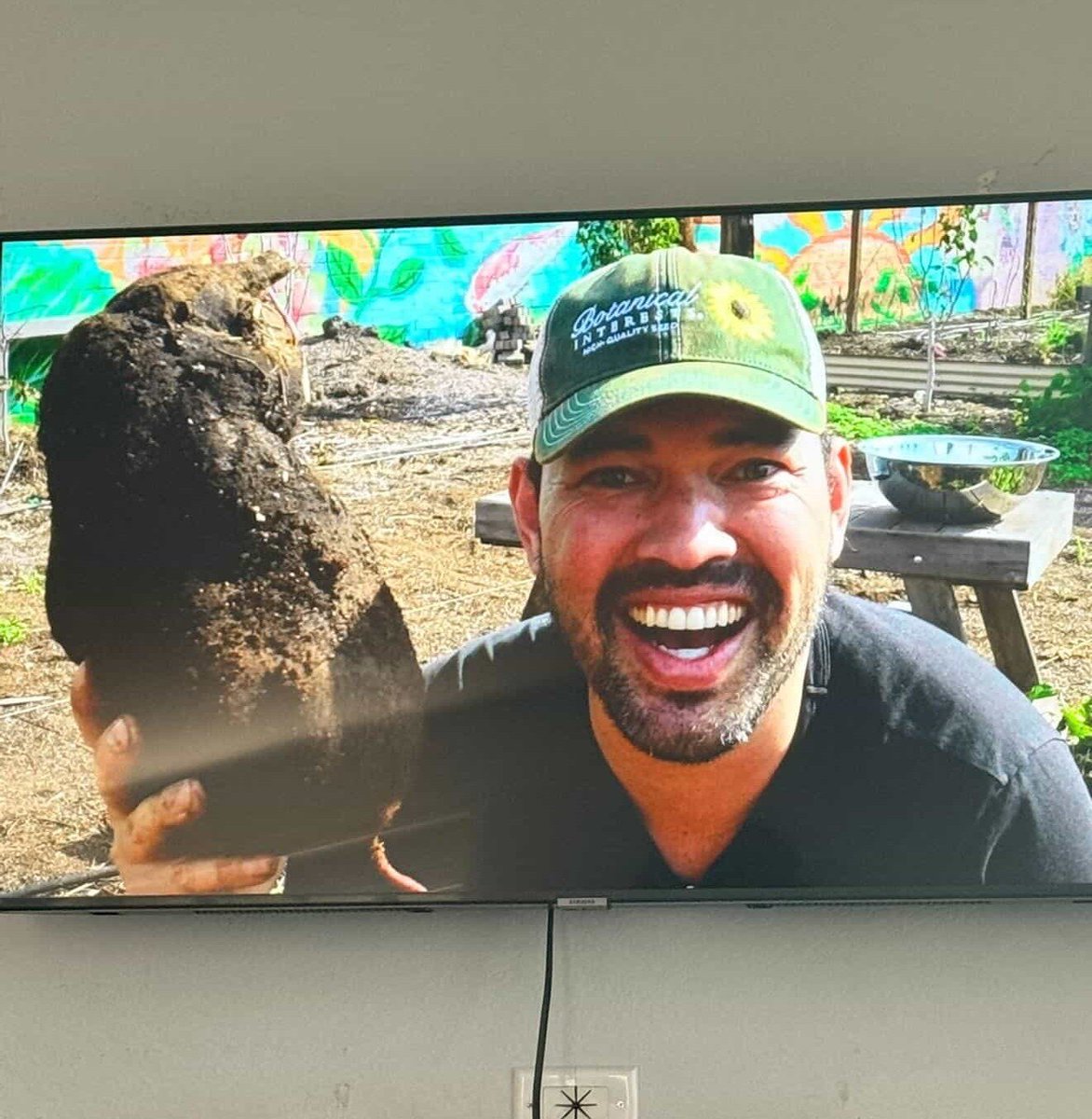 Kevin → Plant Daddy tweet media