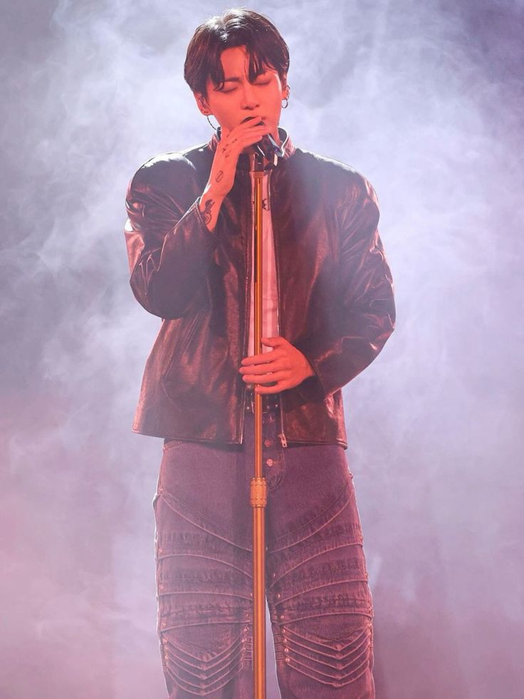 Judy➻𝒥𝒦*¨*•.¸¸♬︎³ᴰʲᵏ🖤🗳️🎧️💜 tweet media