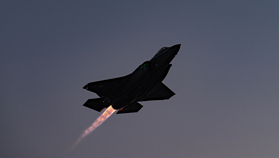 Charles R. Smith🔹 tweet media