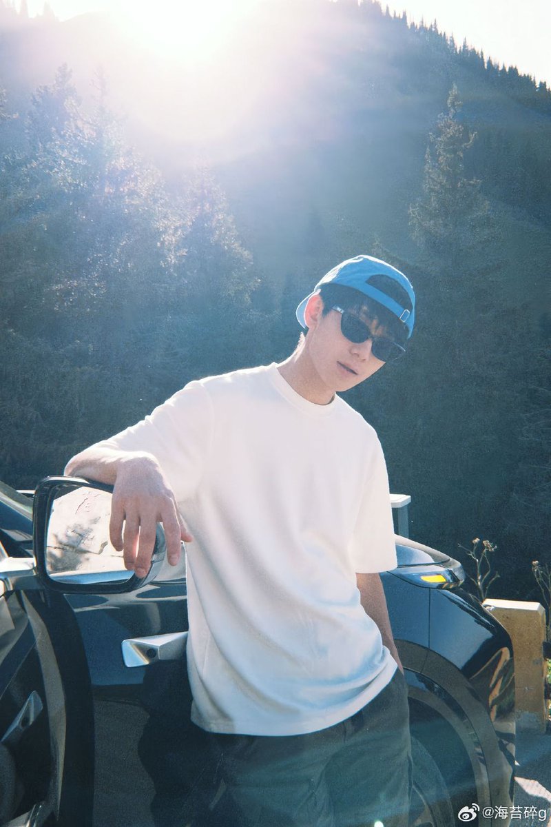 Dan Baker tweet media