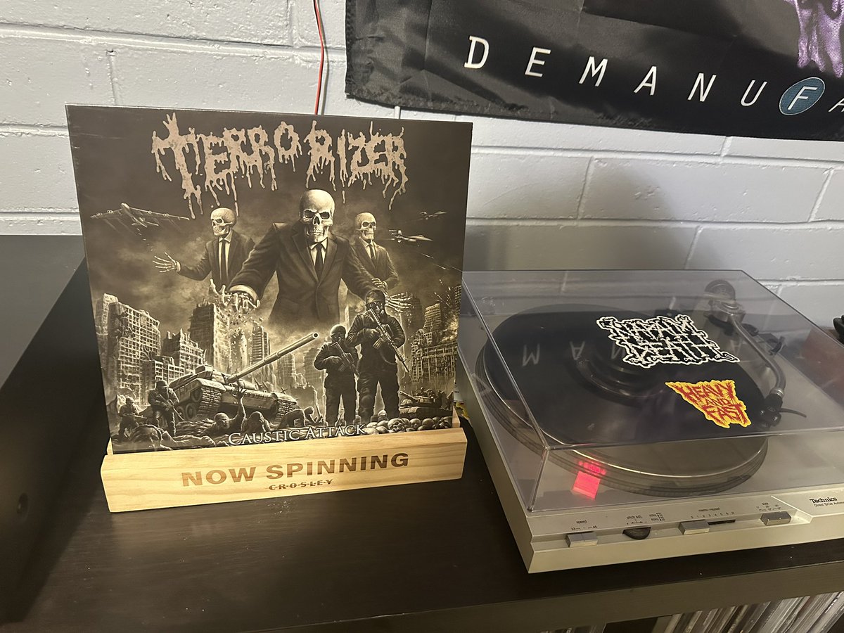 MESHUALEX tweet media