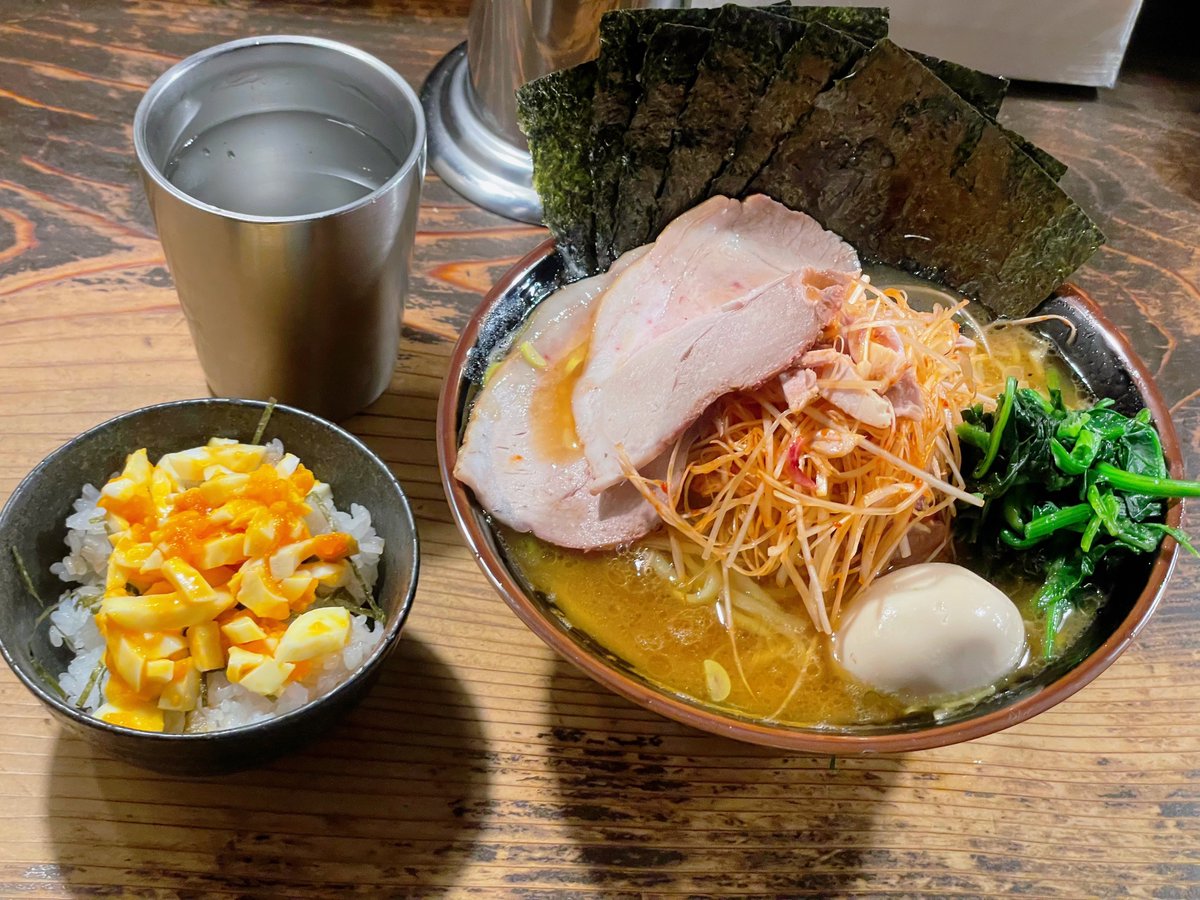 S_NOZOMI_64A_H1's tweet photo. 昨日のお昼ごはんはクックらさんのネギラーメン🍜✨️

黄金スープと辛ネギの組み合わせにすっかり虜になってます😍💞 https://t.co/wNkPpedH8Y