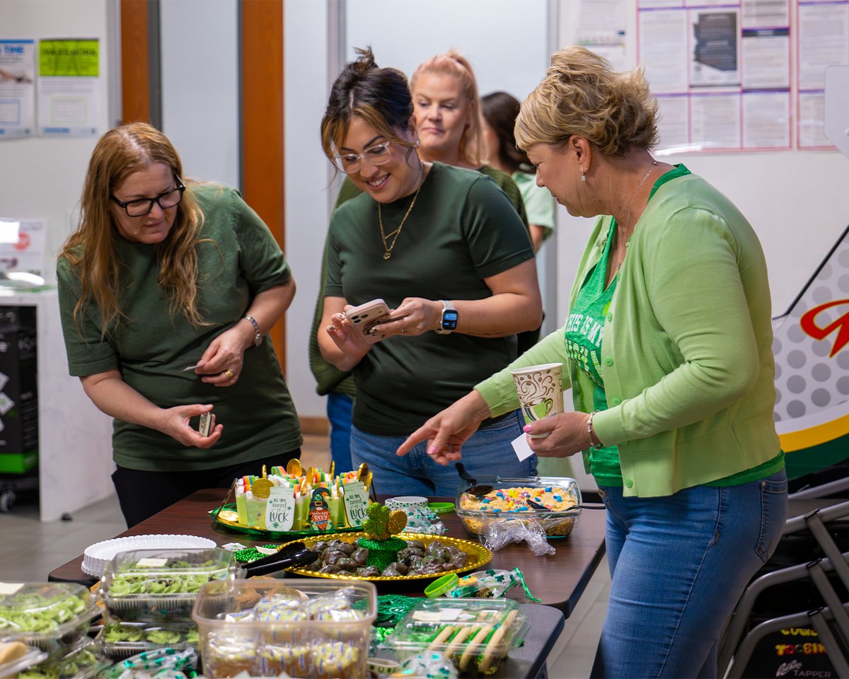 Barron Lighting tweet media