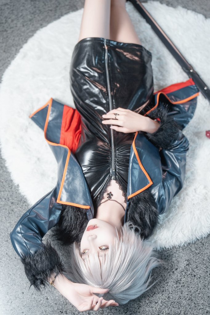 打喷嚏扶墙肾虚男 tweet media