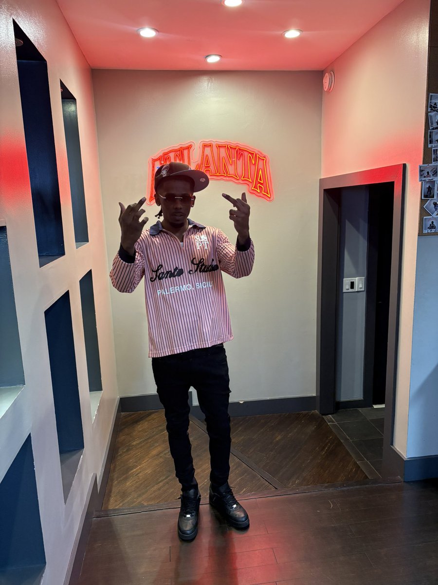 3WAY HEFF tweet media