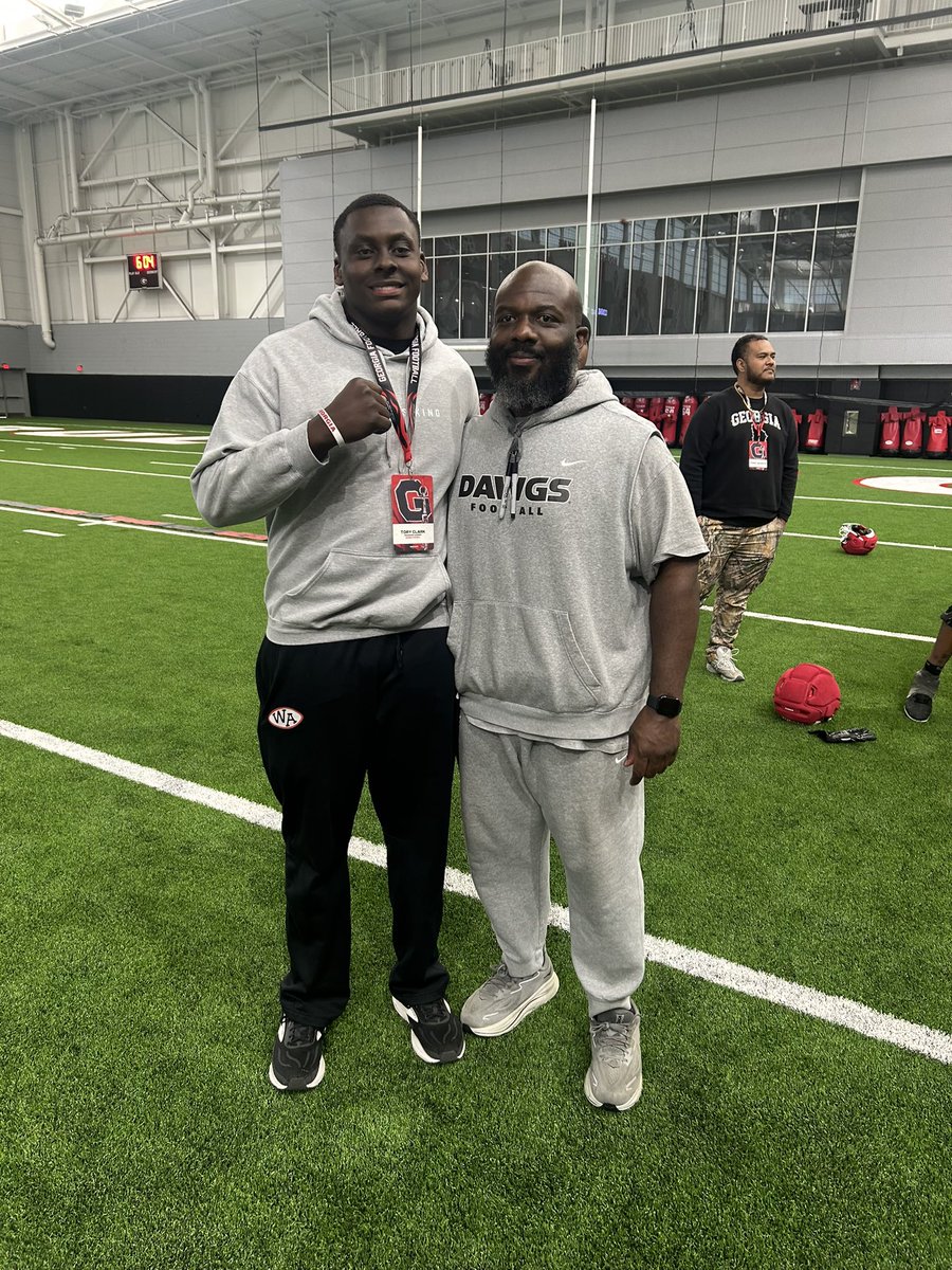 𝓣𝓸𝓻𝔂 𝓒𝓵𝓪𝓻𝓴 “𝓨𝓸𝓾𝓷𝓰𝓗𝓾𝓷𝓽𝓮𝓻” tweet media