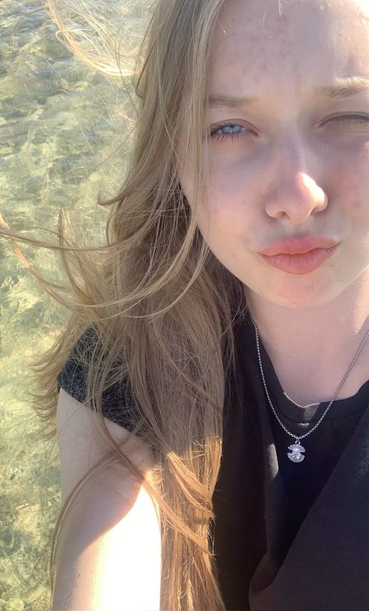 God Olivia tweet media