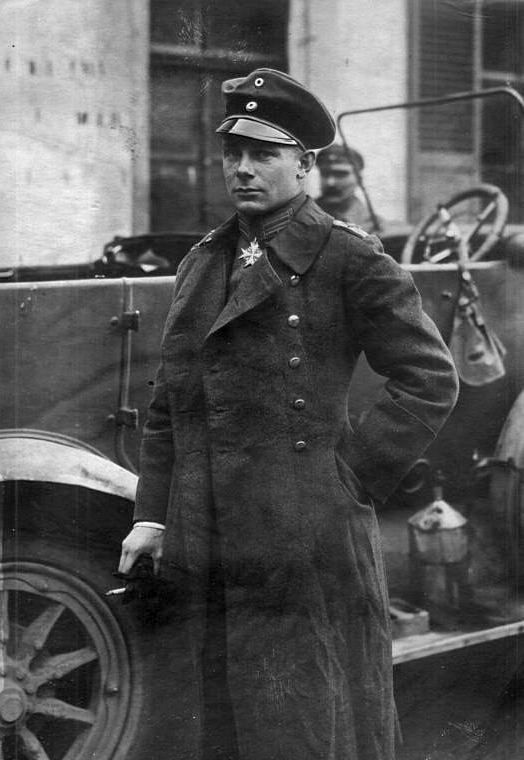 _Uscha's tweet photo. Ernst Udet https://t.co/xO55C8HgNK