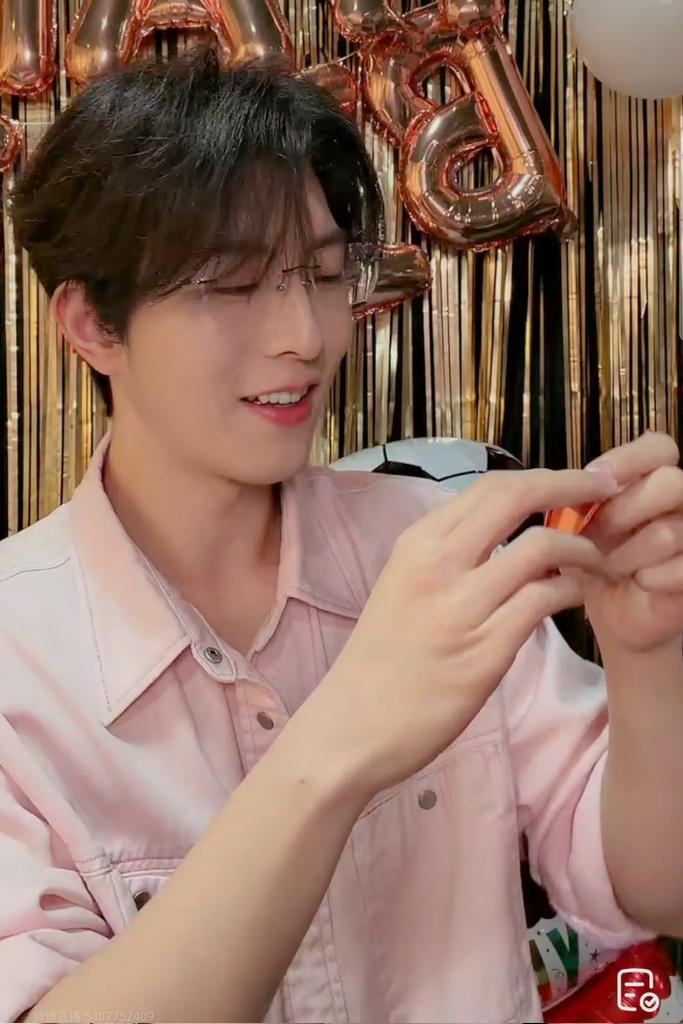 ชชfuno :🍫🧸🍪: 黄星+邱鼎杰🐹🌻 tweet media