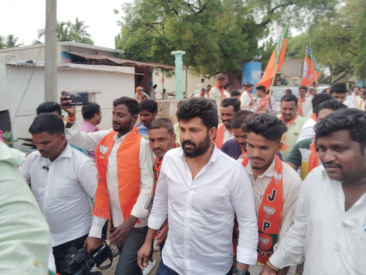 Prathap Simha tweet media