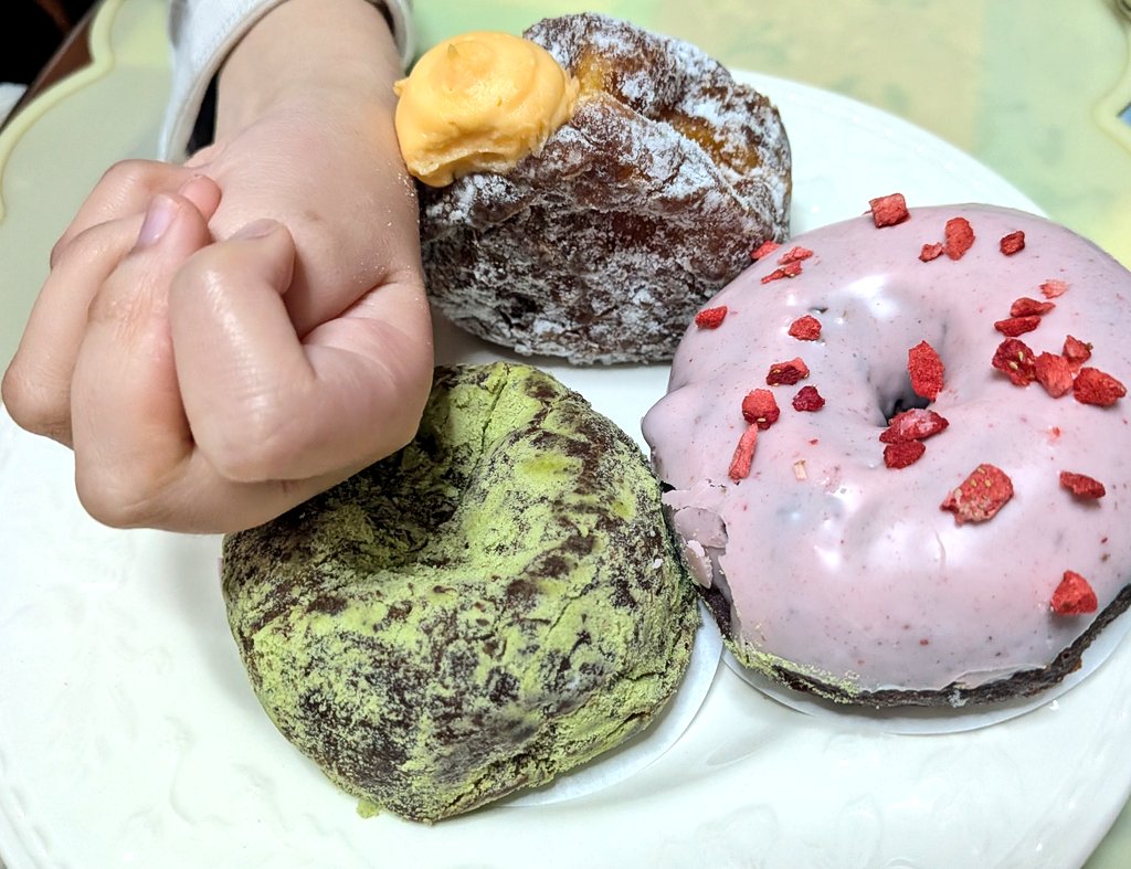 kaho & tomo tweet media