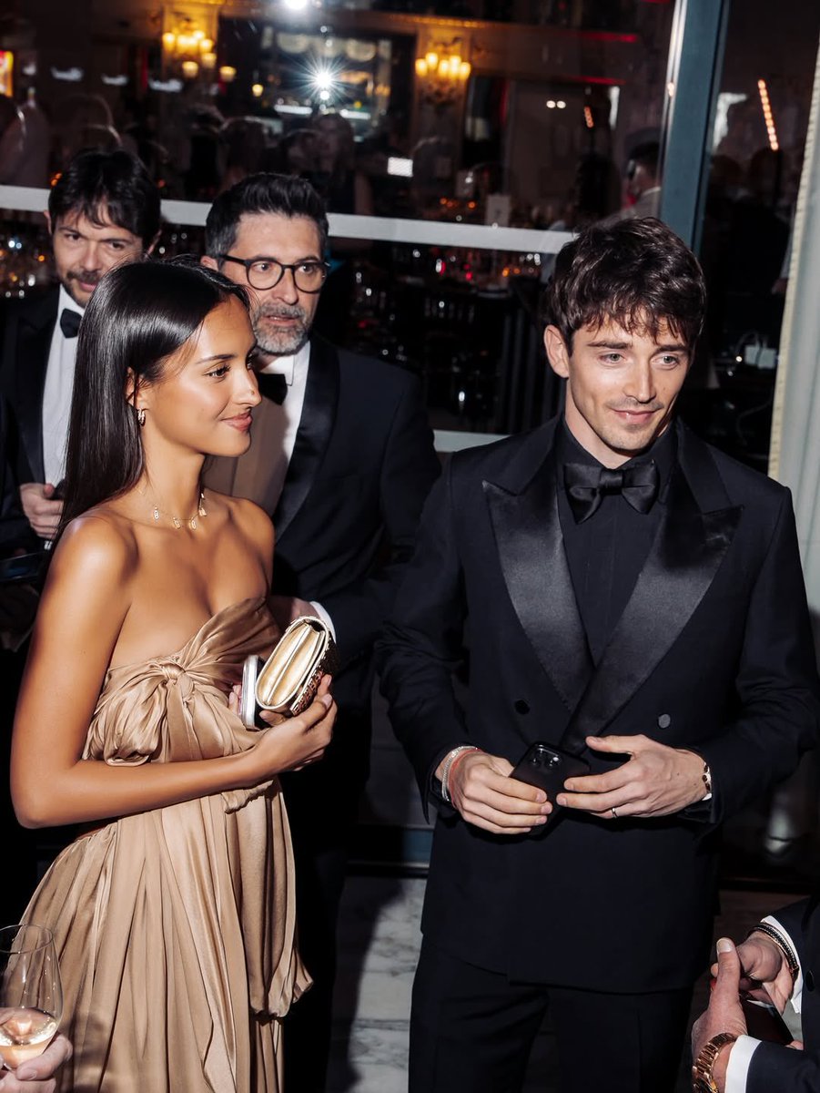 daily alexandra leclerc 🦋 tweet media