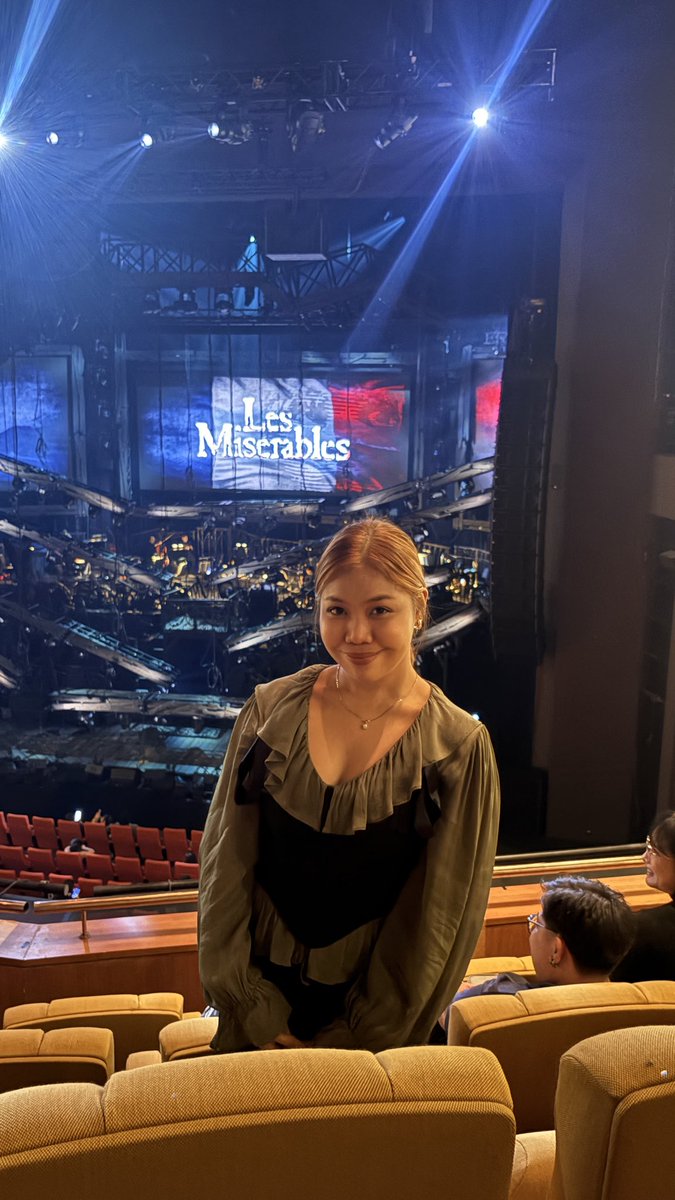 mkrisyeth's tweet photo. 4. Les Miserables Live https://t.co/4GdMQnBaPo