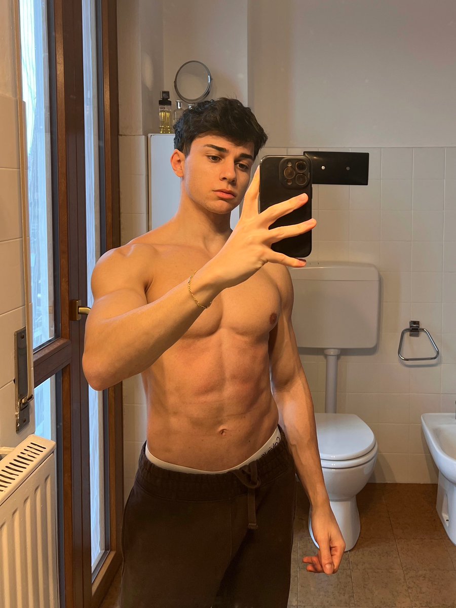 Thomasme tweet media