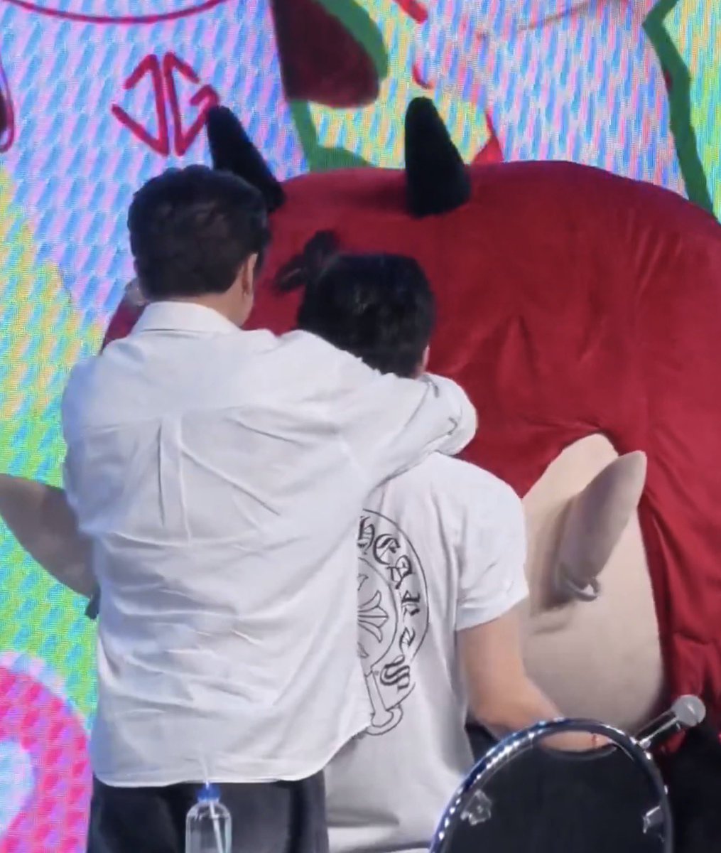 มะมี๊เจ้าเด็กเล็ก ครูฝ่ายปกครอง ร.ร สุขุมอุดมรักษ์ tweet media