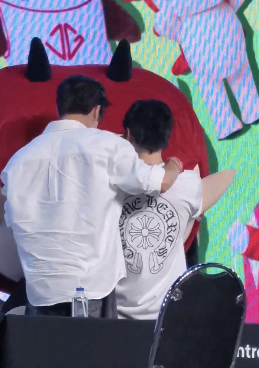 มะมี๊เจ้าเด็กเล็ก ครูฝ่ายปกครอง ร.ร สุขุมอุดมรักษ์ tweet media