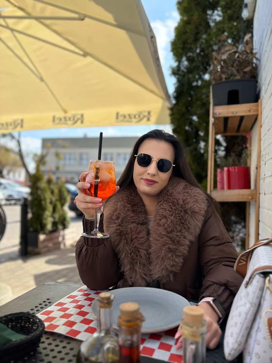 Monia I hard era tweet media