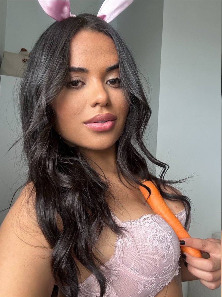 Geovanna Paes OFFLINE tweet media