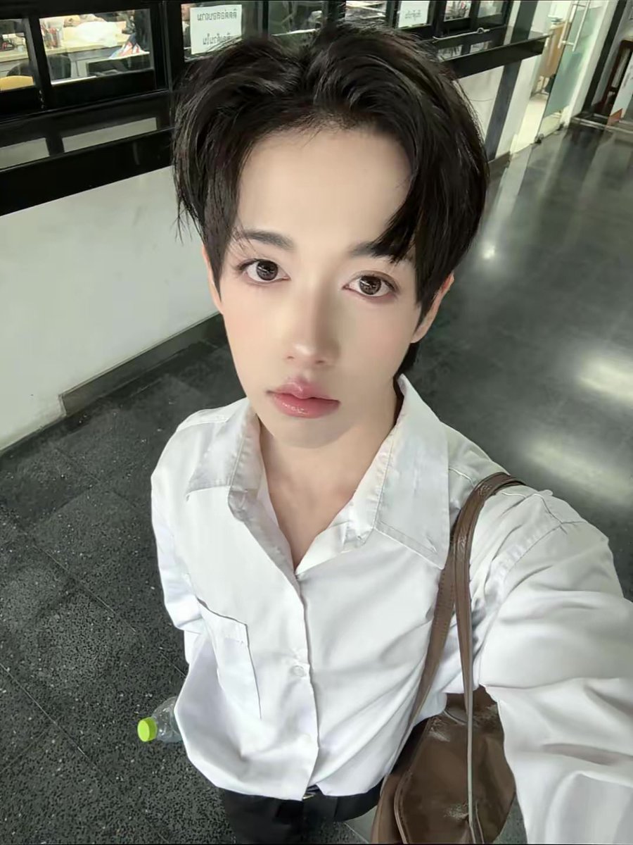 빼 tweet media