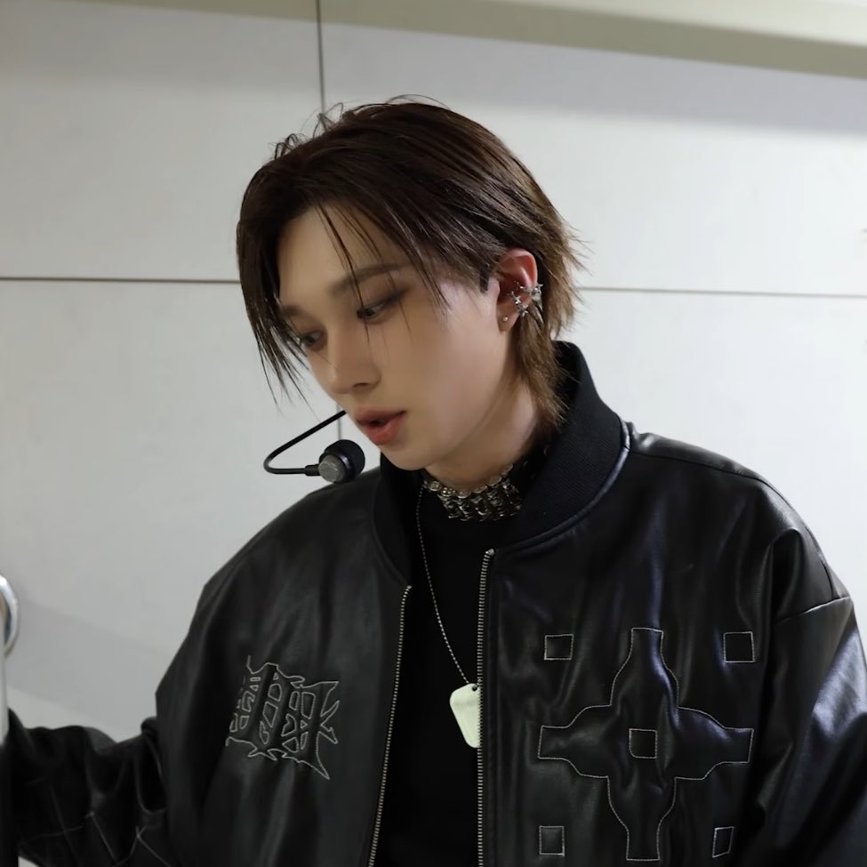 B1 ᶻ 𝗓 tweet media