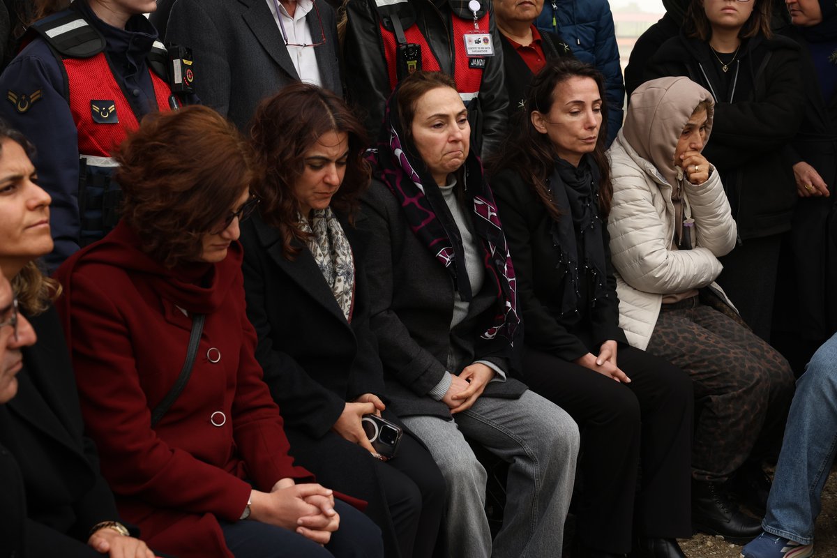 DEM Parti tweet media