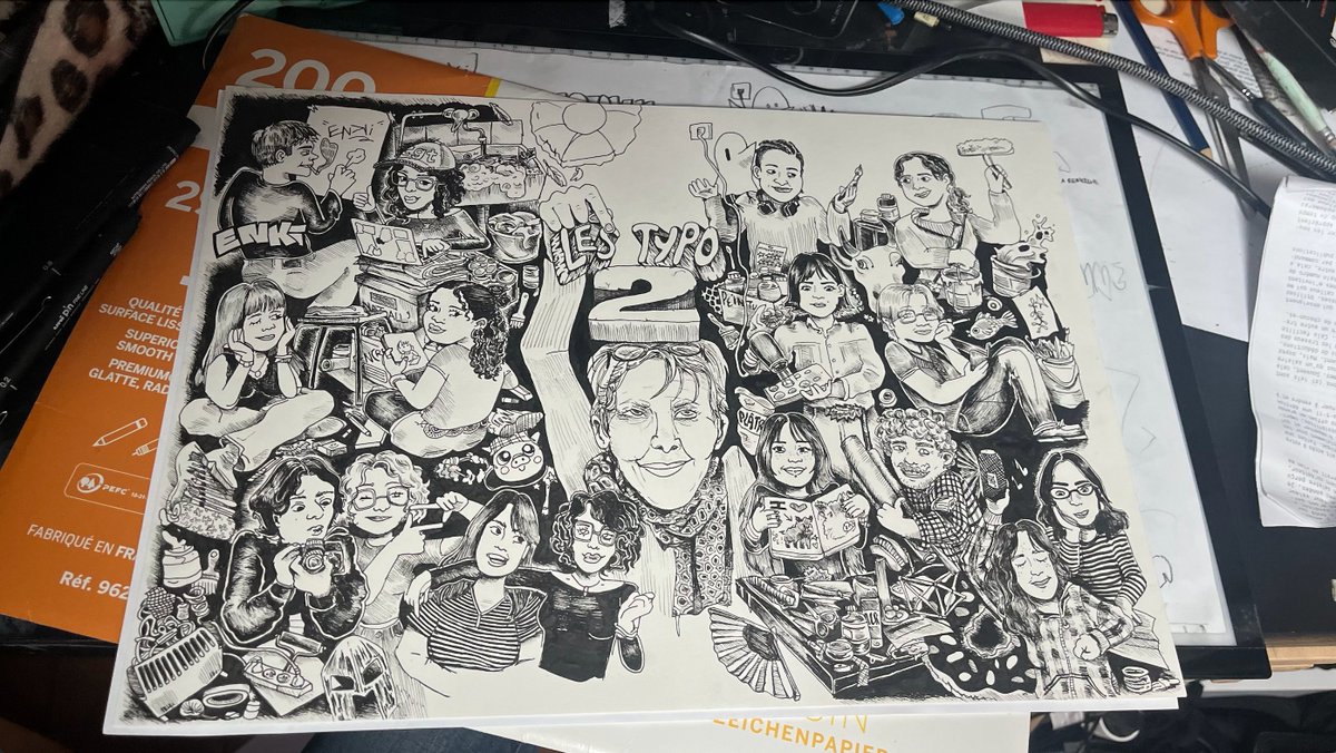 hello, j'ai perdu probablement aux alentours de 13h dans un train en direction de porte de clignancourt  une pochette canson A3 jaune avec dedans un dessin à l'encre vraiment très important si vous le retrouvez si il vous plaît par pitié contactez moi <a href="/Ligne4_RATP/">Ligne 4</a>