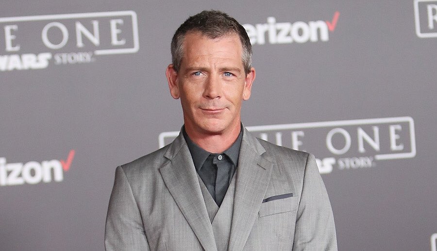 Star Wars Holocron tweet media