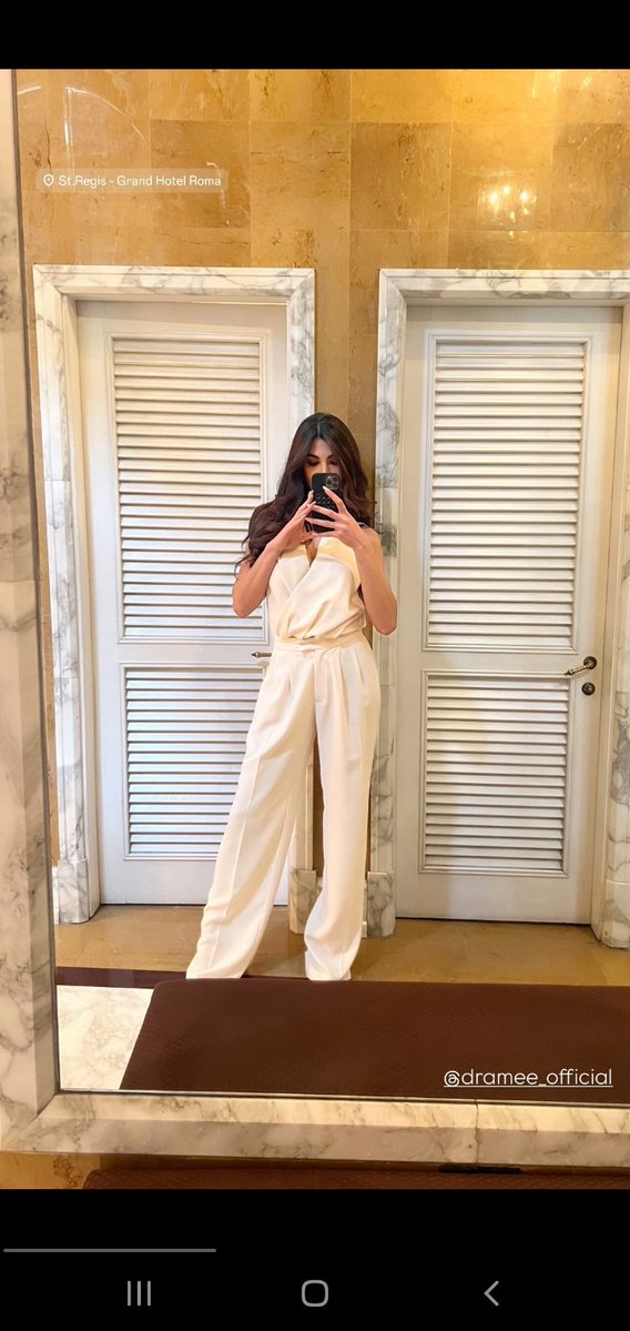 Io Sono Piena di Me SI tweet media