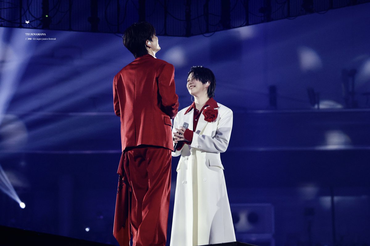 𝑇𝐸𝑈𝐾𝑁𝐴𝑀𝐴𝑁𝐴 tweet media