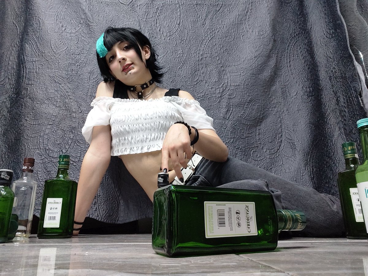 🪻LYTHBELL🪻♂️ tweet media