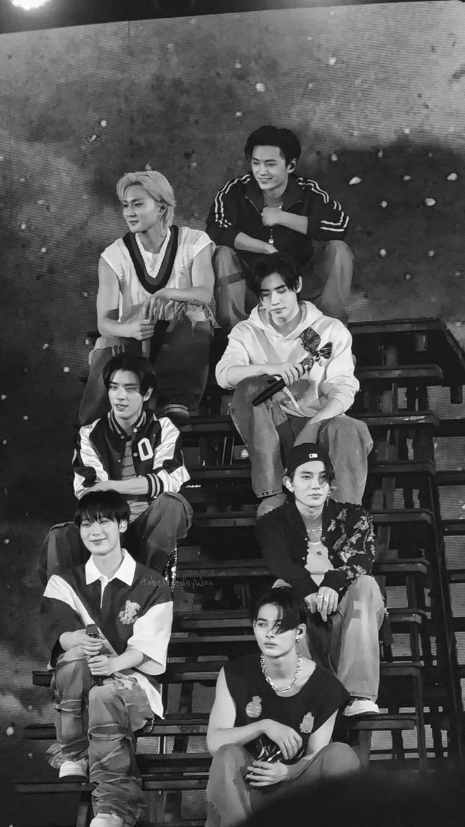 ENHYPEN IS 7 tweet media