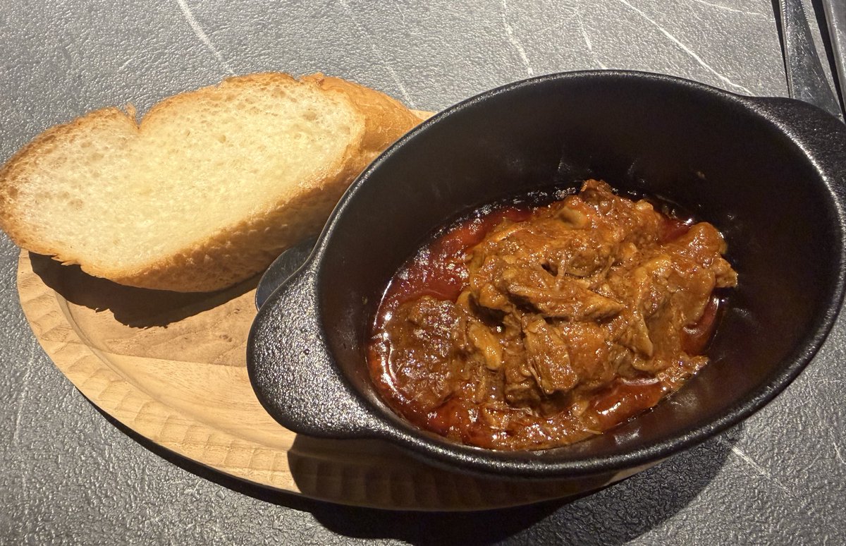 しおん@最強だね！ tweet media