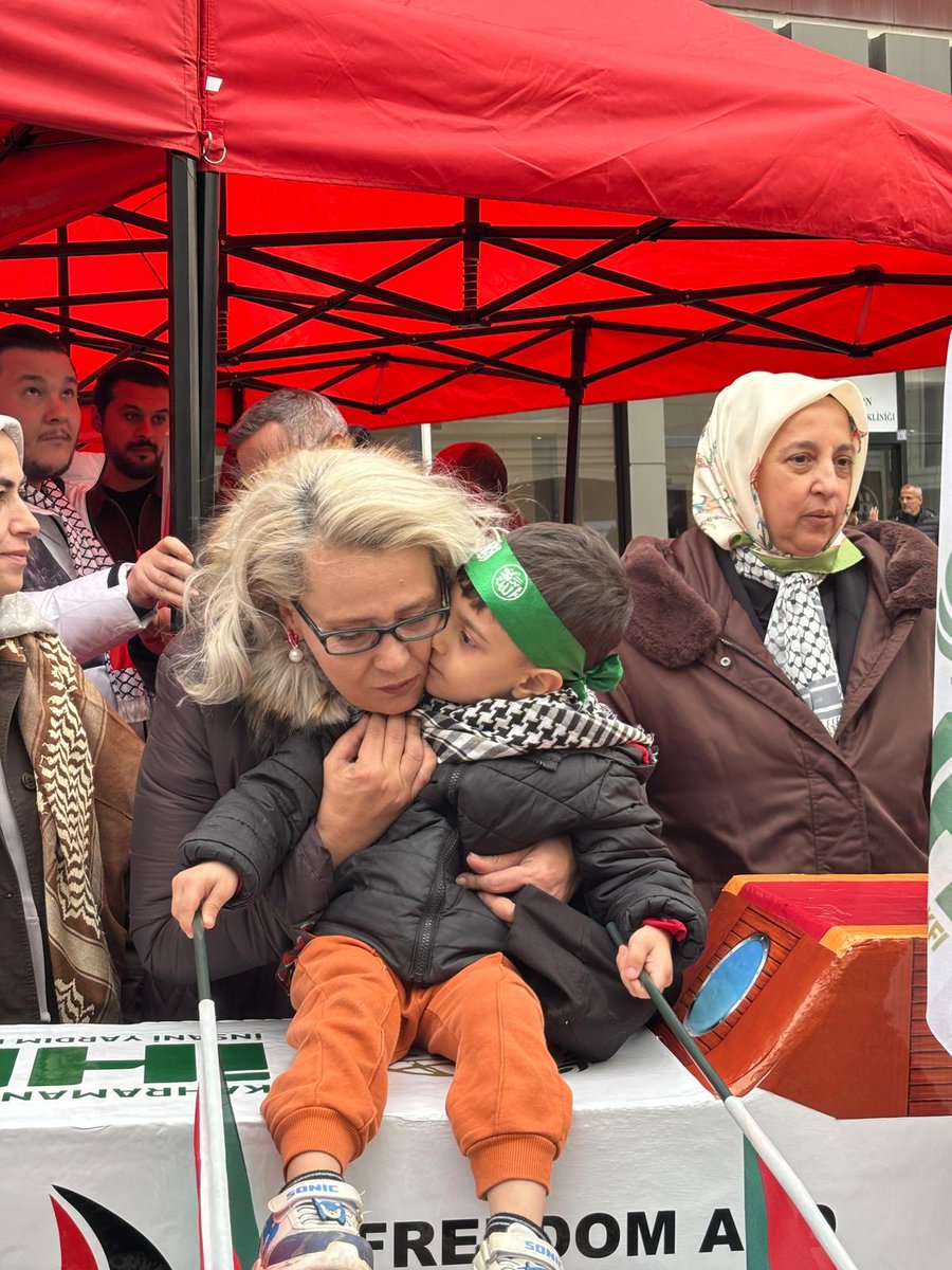 Ayçin Kantoğlu tweet media