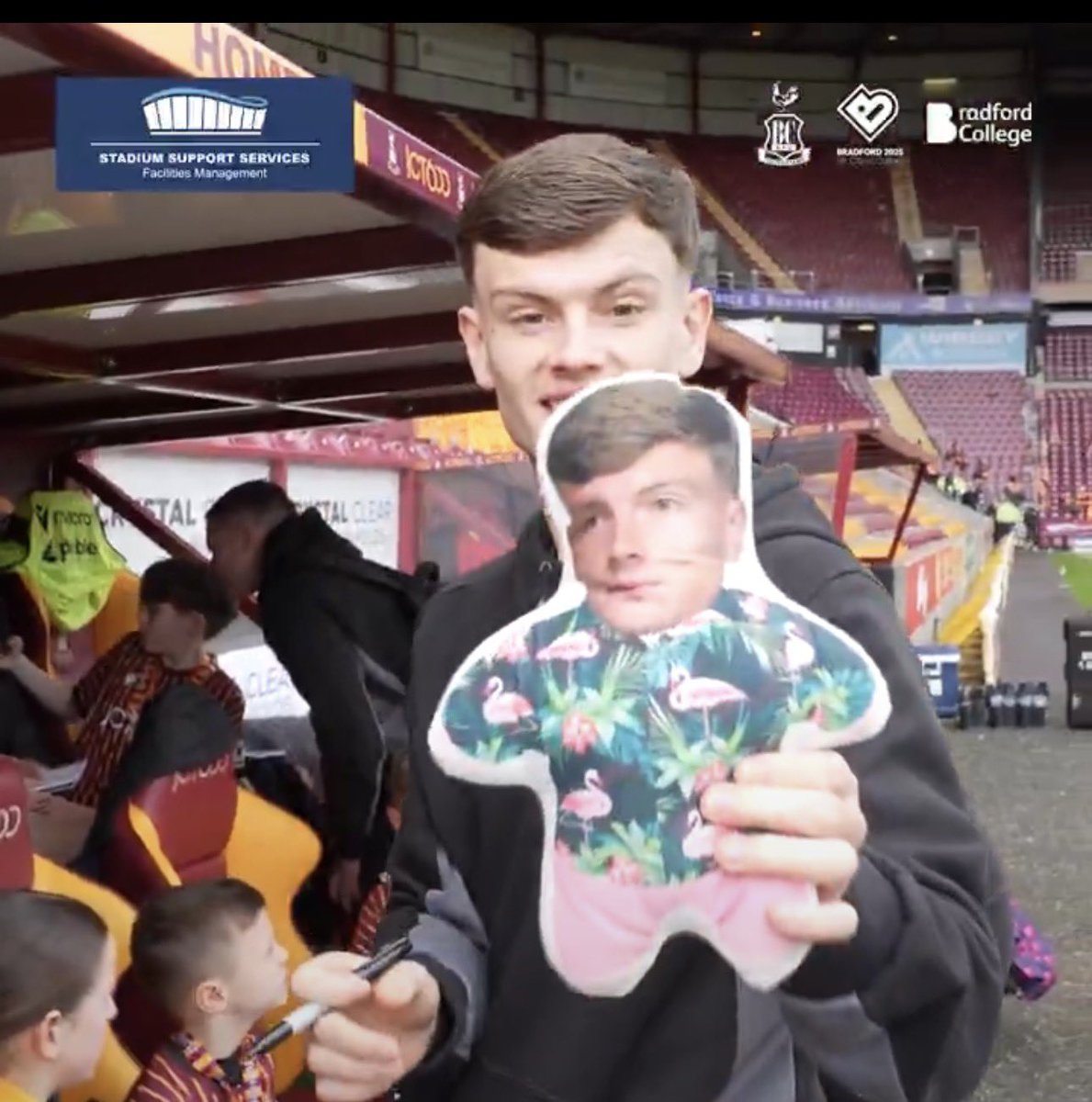 NathanElam14's tweet photo. Looks proper buzzing at that doesn’t he. 😂 
#bcafc https://t.co/KHrm51Kbvm