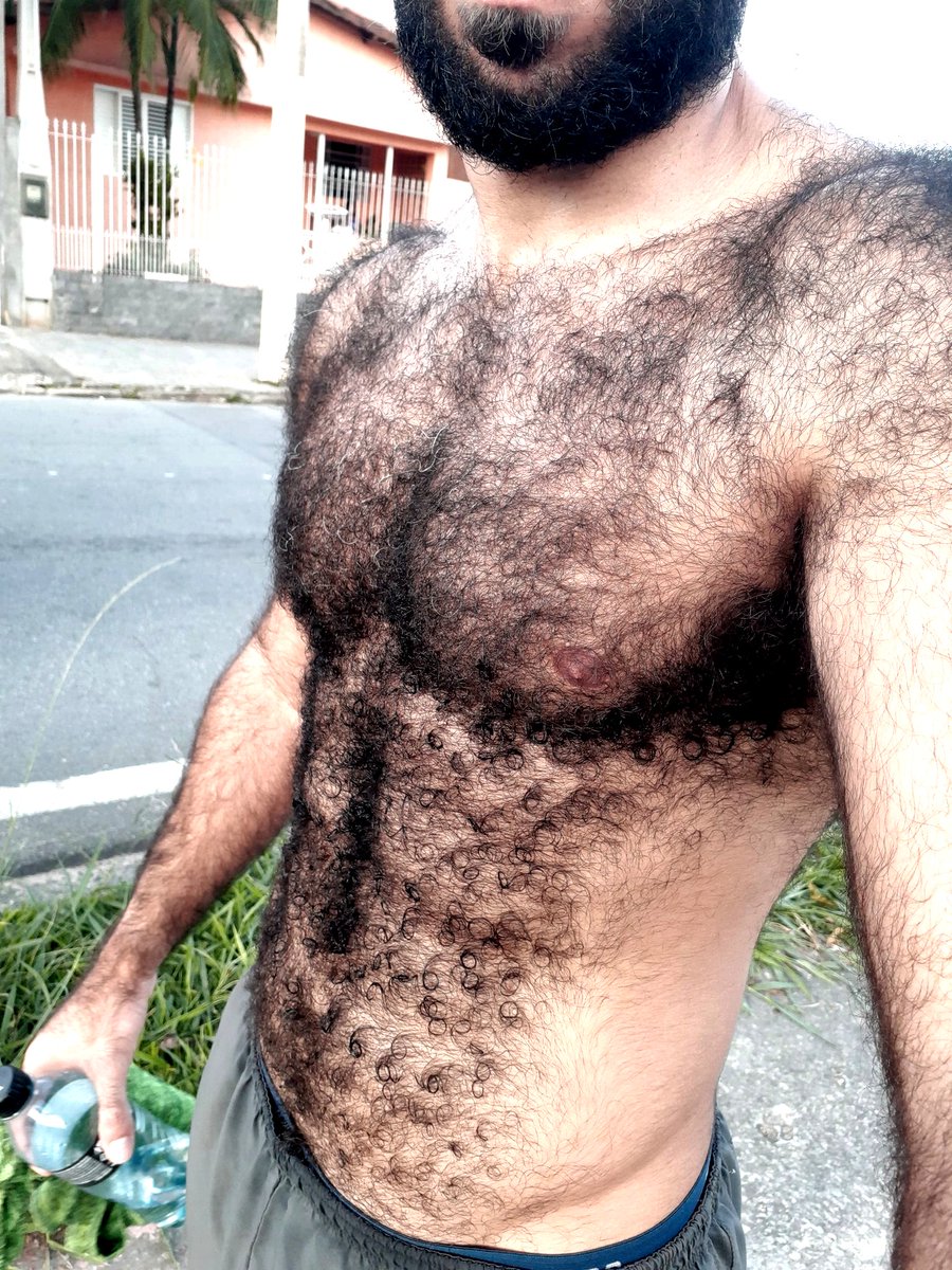 Aww fuck, now that's what I'm talkin' about!  Care to join me in licking all that hot fur?
#hairychest #hairymusclebear #hairycock #bulge #gayhairymen #hairylegs #hairyarms #hairypits #uncutcocks #hairybacks #happytrails