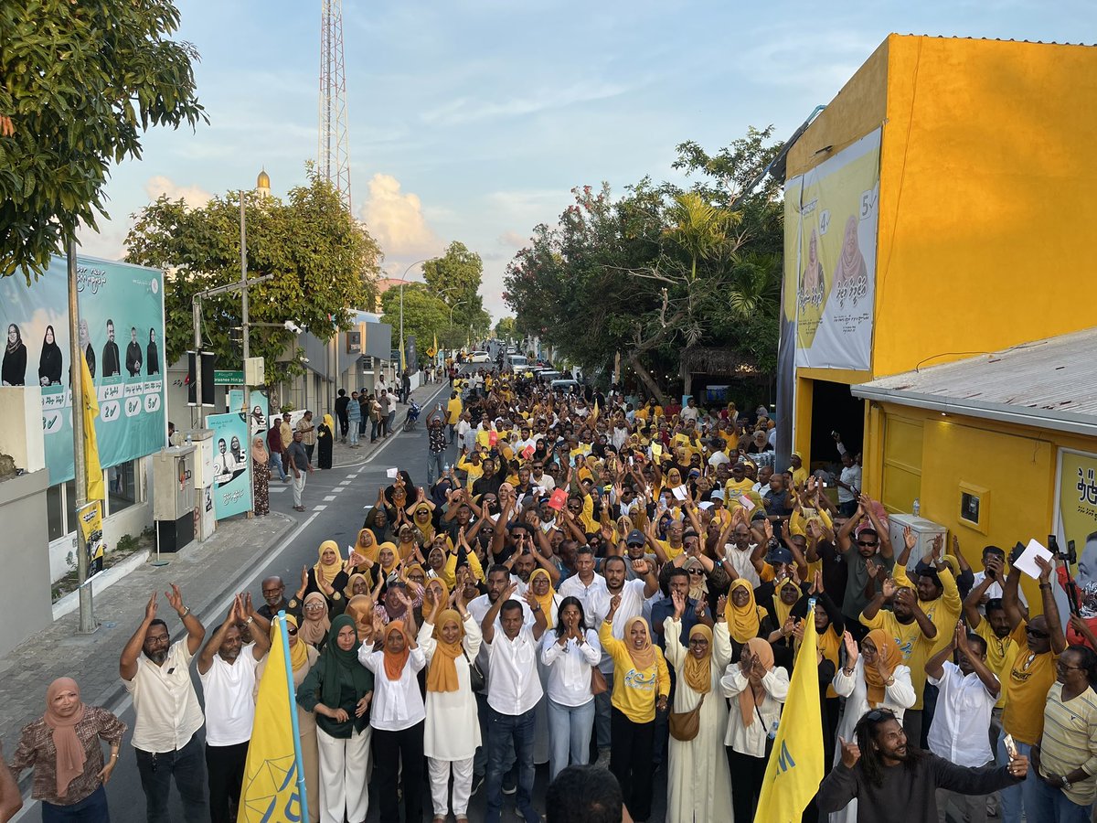 🌴 އަސްޢަދު tweet media