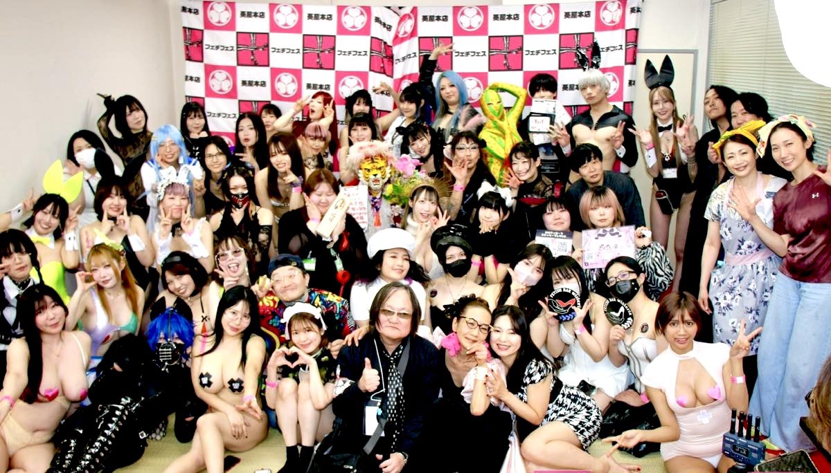 あおいまりい tweet media