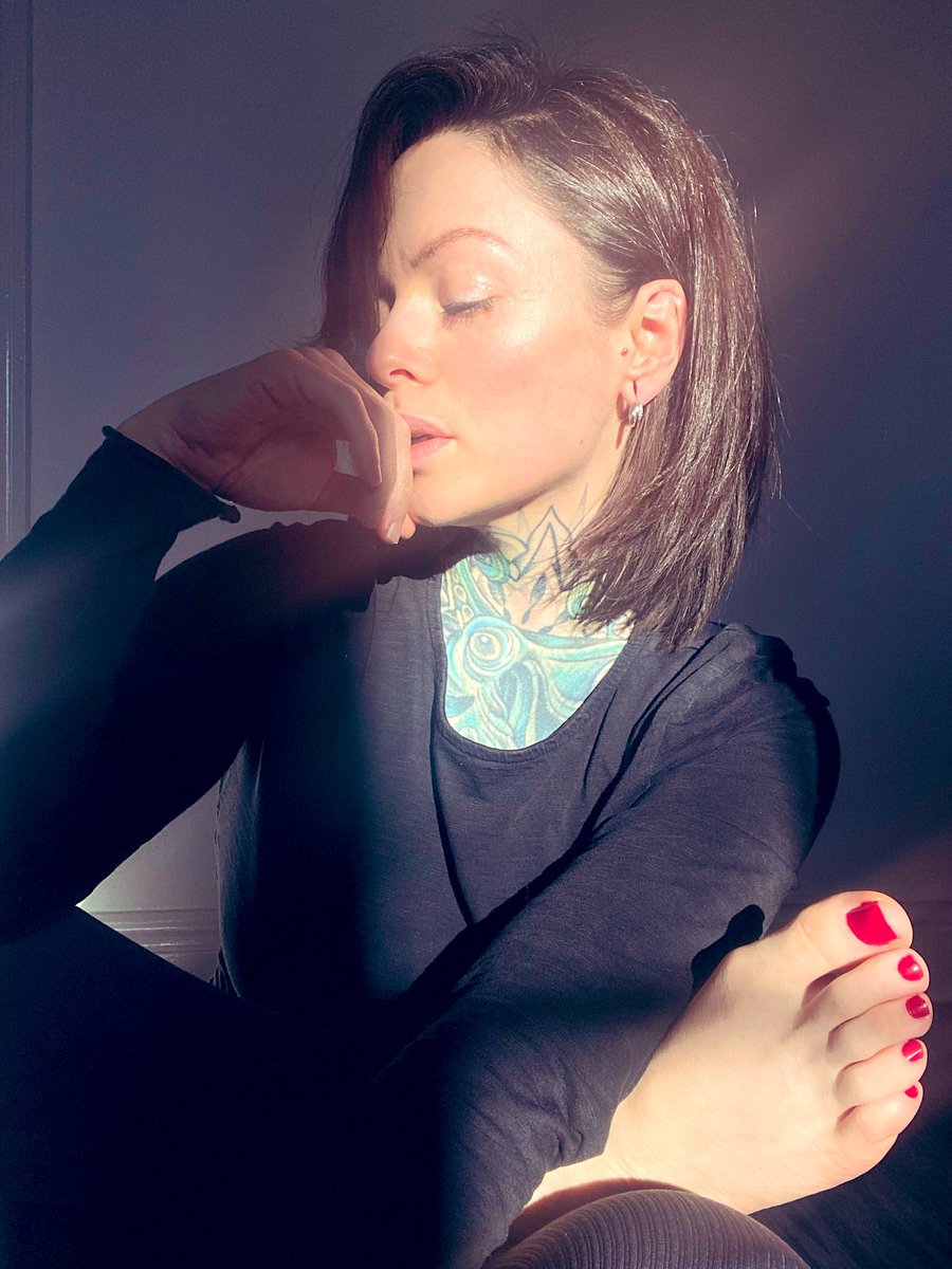 Goddess Sinderella tweet media