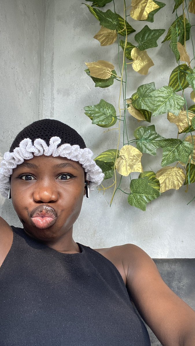 Vera🍁 tweet media