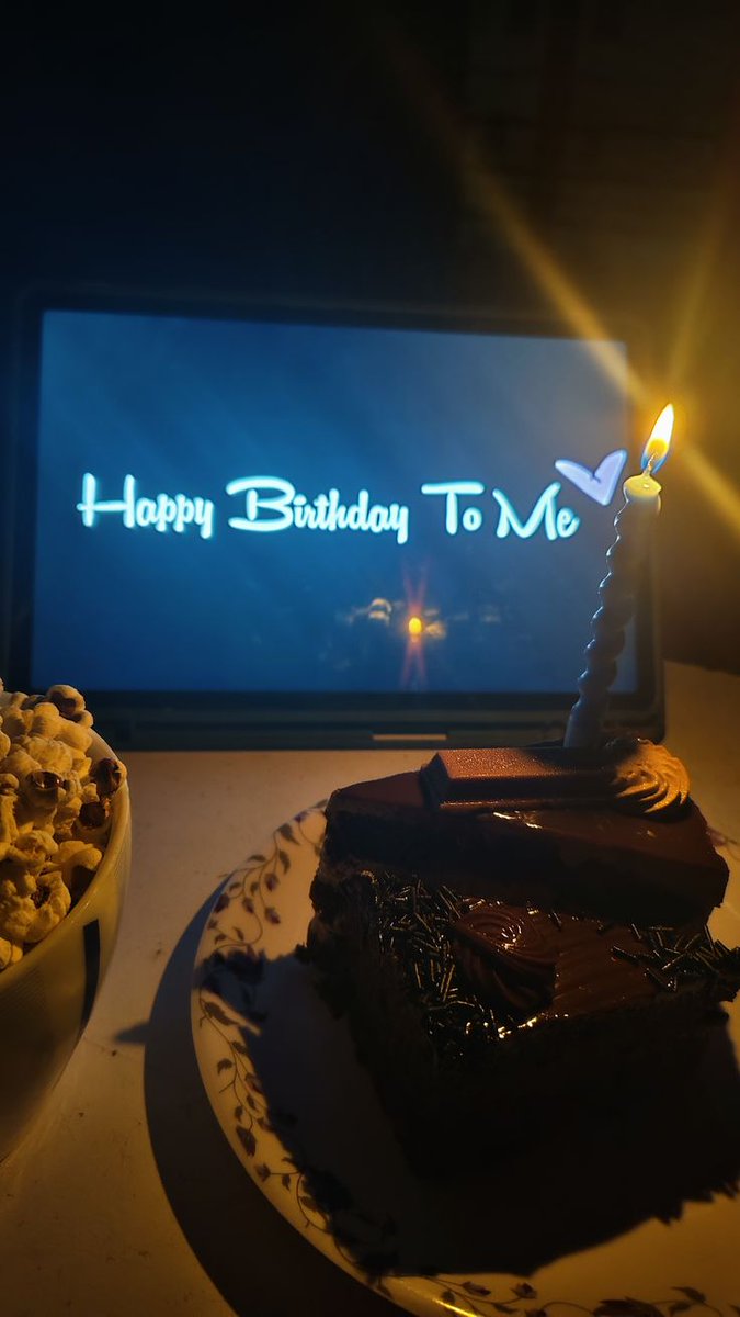 Praise Chukwuka - Graphic Designer tweet media