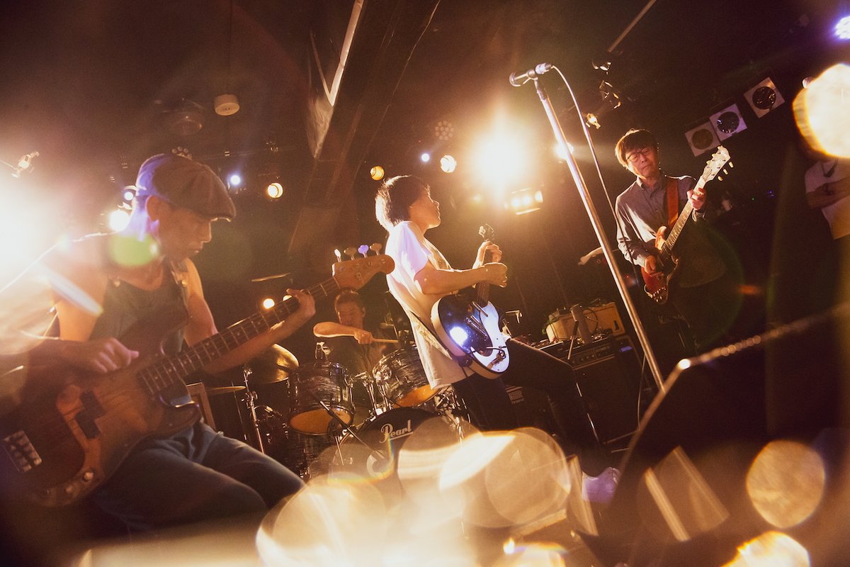 VINTAGE ROCK info tweet media