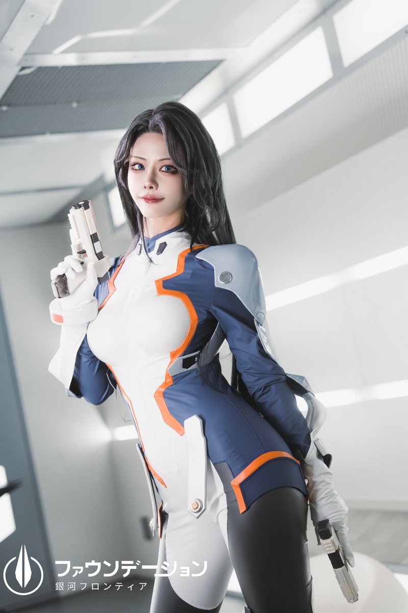 kao_826826's tweet photo. 宇宙戦略RPG #銀フロ (@FoundationGF_JP)がリリース🚀
【エージェント: 天音樹里】のコスプレをしました!絶対ゲットしてね〜!
今DLで豪華報酬も🫶
専属交換コード「kao」を忘れずにね😽
DL▶https://t.co/gYlURWs00o
#ファウンデーション #FGF #FoundationGame #FoundationGalacticFrontier https://t.co/pvFuu0YL0O