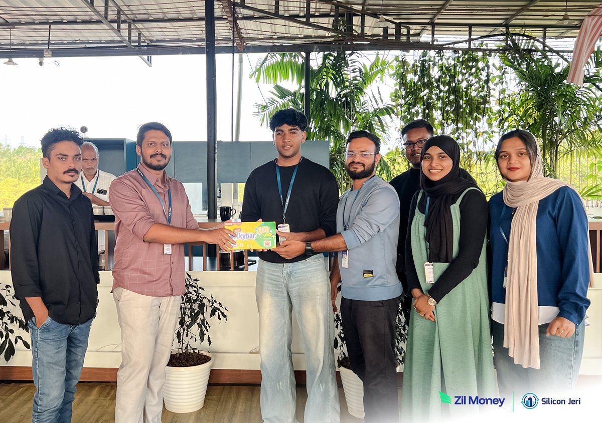 zilmoney_opns's tweet image. Fun Thursday Kickoff! 
 
First one down. Many more to come. 

#ZilMoney #FunThursday #OfficeFun #SiliconJeri #OfficeEvents #TeamMoments #WorkplaceFun #TeamEnergy