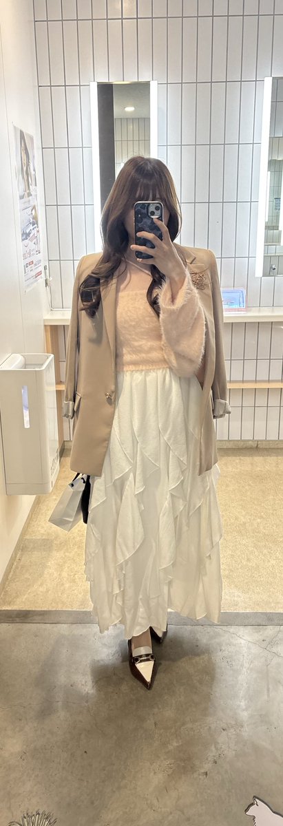 honobobo__oo's tweet photo. 新しいスカート🥺🌸🌸 https://t.co/tX13Ypm57x