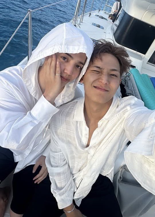 key 💙 tweet media